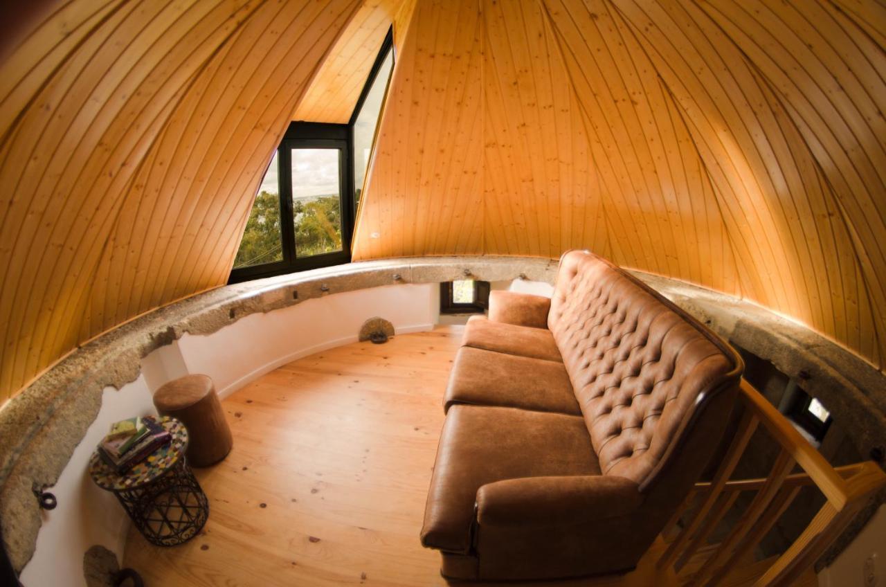 Ola Belem! Cozy Windmill, Stunning Views To Lisboa Bed and Breakfast Caparica Buitenkant foto